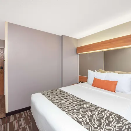 Microtel Inn & Suites By Wyndham Springfield Exterior photo