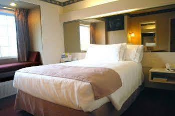 Microtel & By Wyndham Springfield