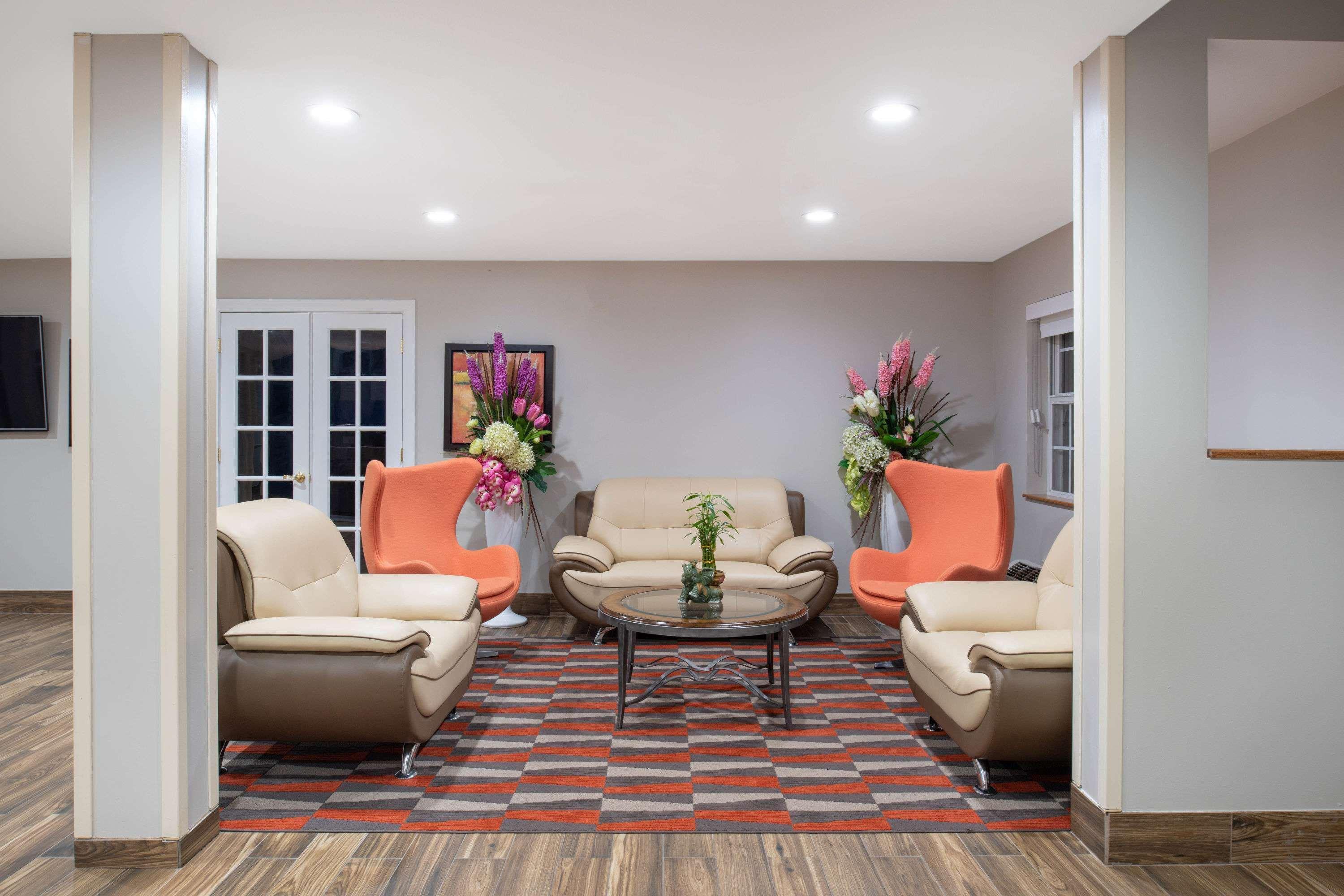 Microtel & By Wyndham Springfield