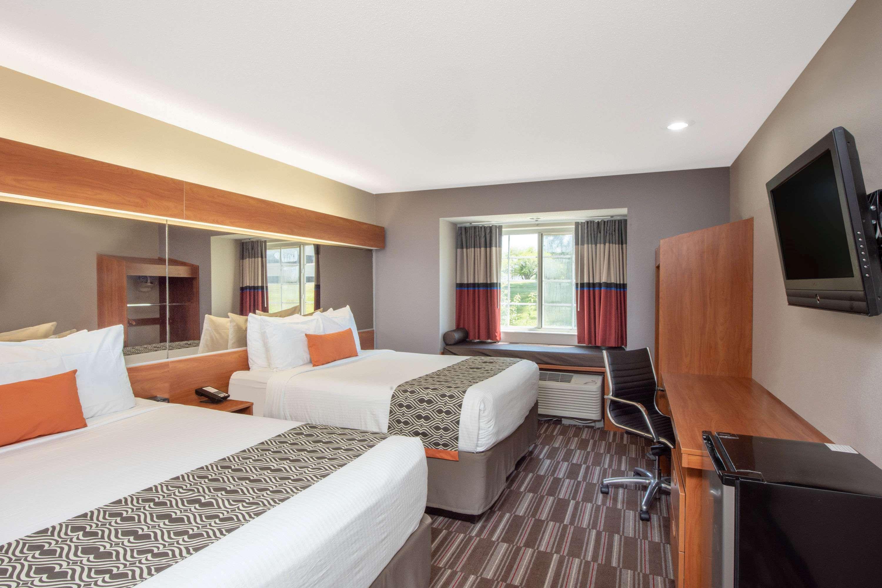 Hotel Microtel & By Wyndham